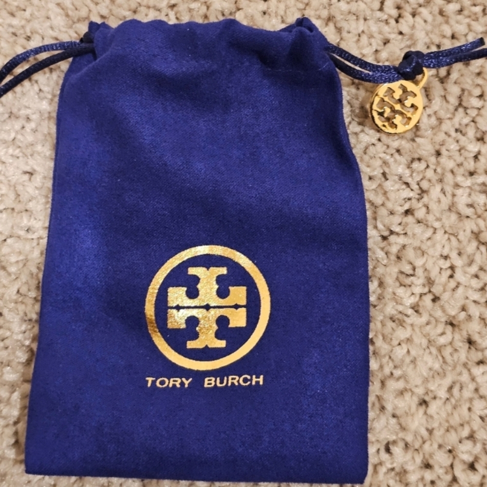 NWOT Toryburch Stud Earrings With DUSTBAG - Picture 5 of 7